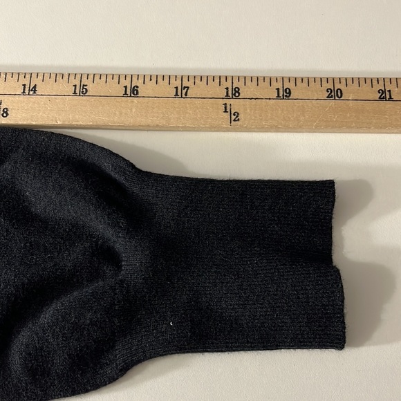 Sofia Jeans Sweater Women's Size L Black Cold Shoulder Long Sleeves - Picture 5 of 9